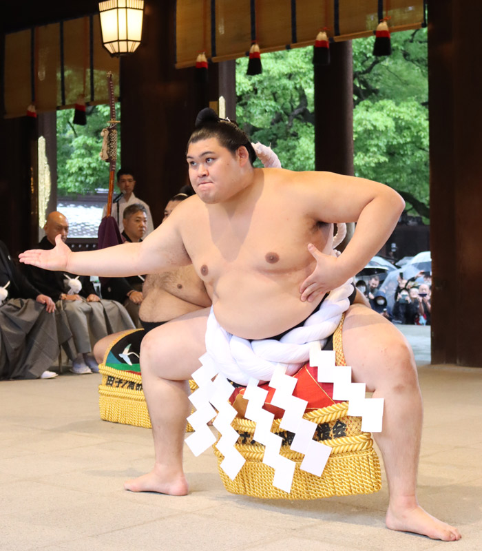 大の里